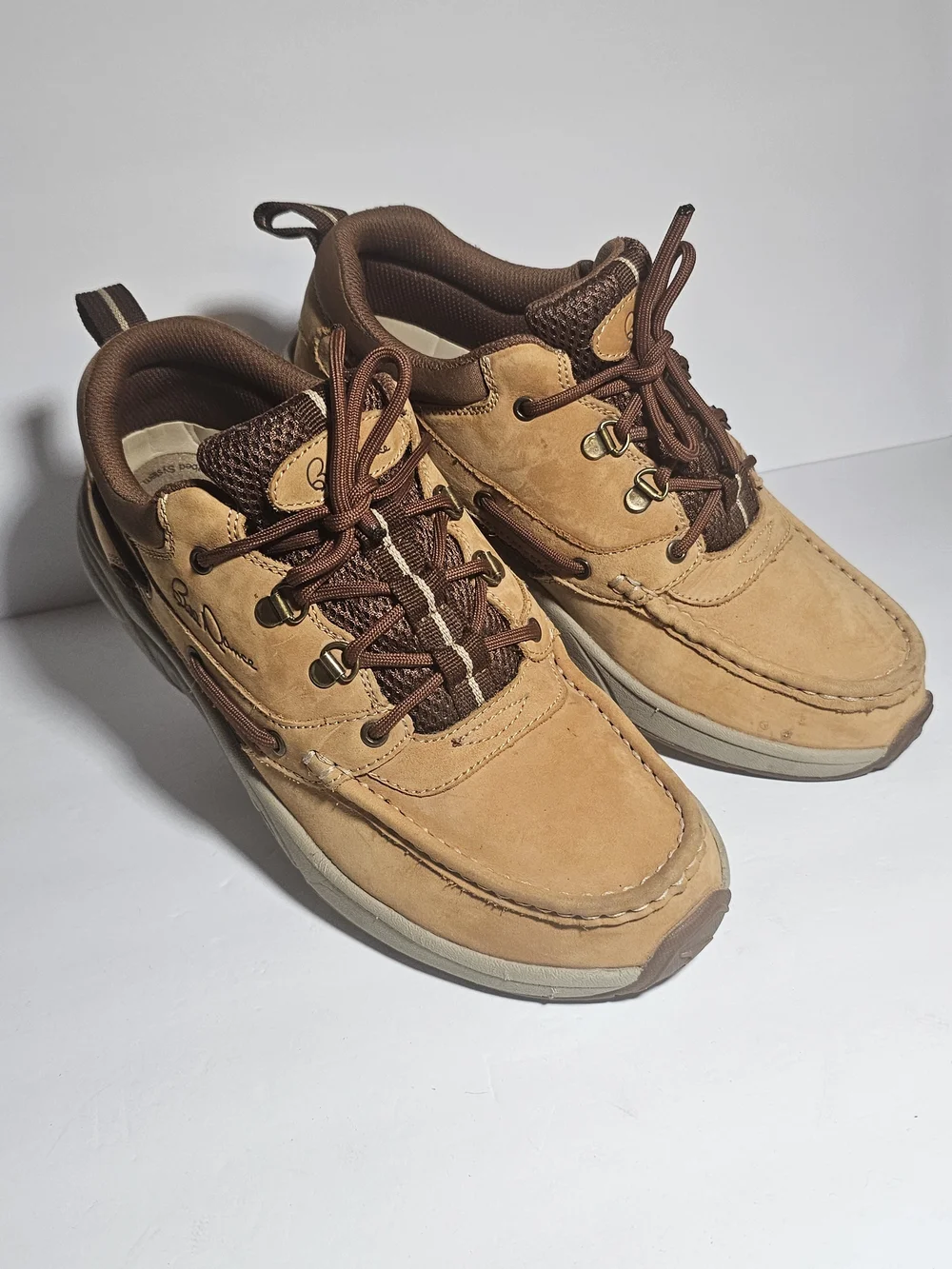 Rugged Shark Size 10.5M Bill Dance Mens Tan Leather Boat Shoes Fishing Sneakers